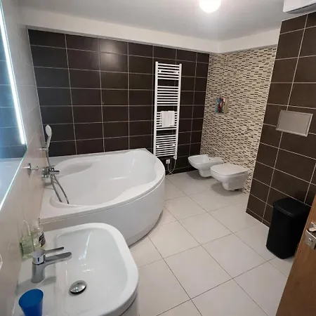 Bruno - Free Parking